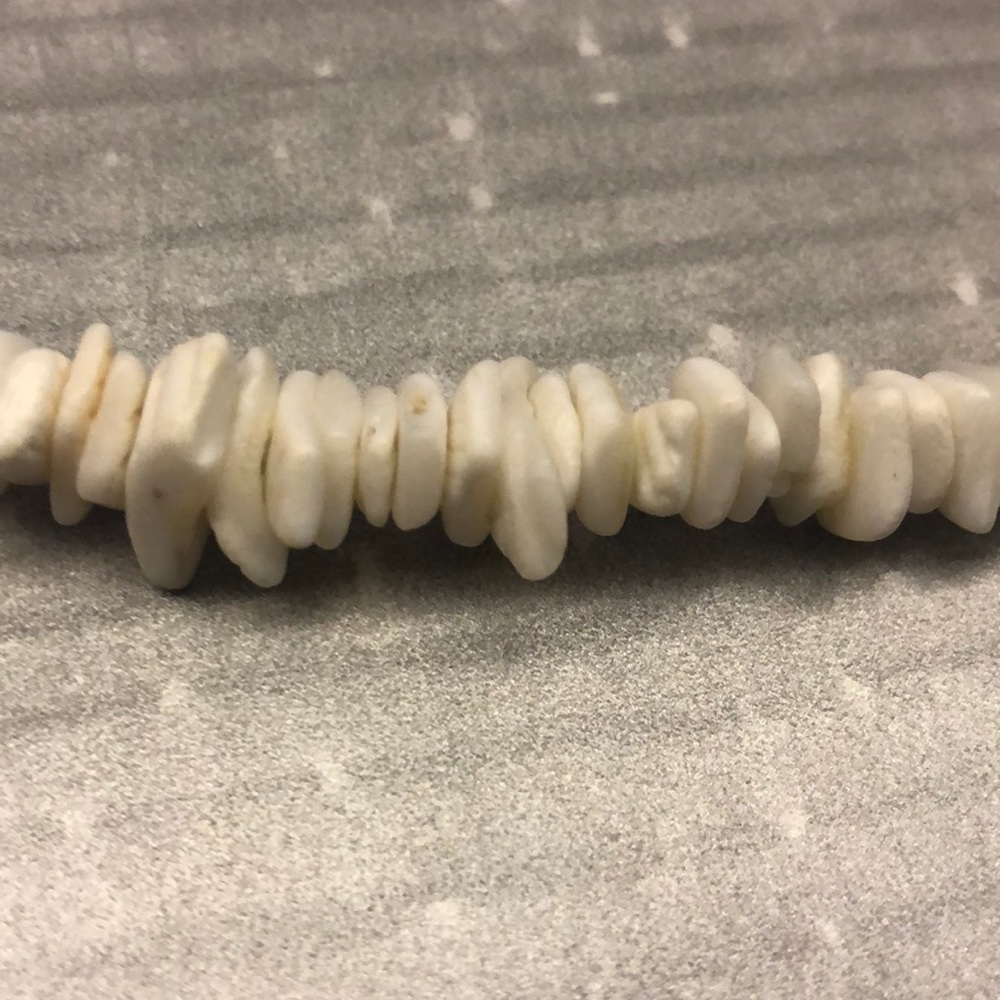 White Pooka Shell Necklace - Picture 2 of 4